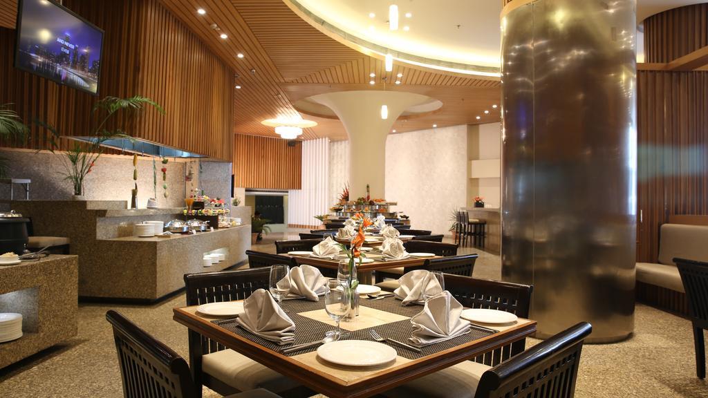 Country Inn & Suites By Radisson, Meerut Extérieur photo