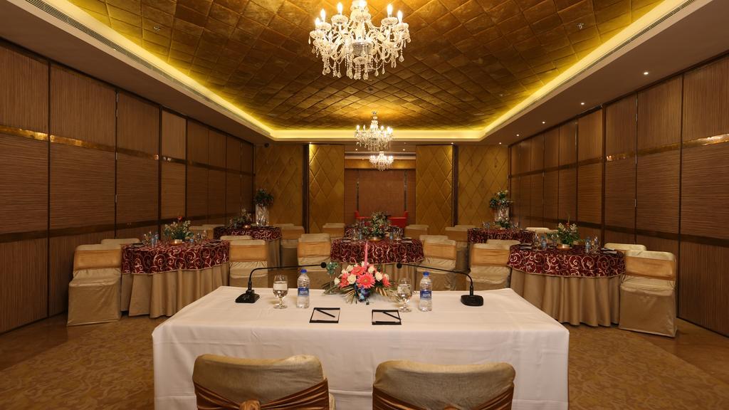 Country Inn & Suites By Radisson, Meerut Extérieur photo