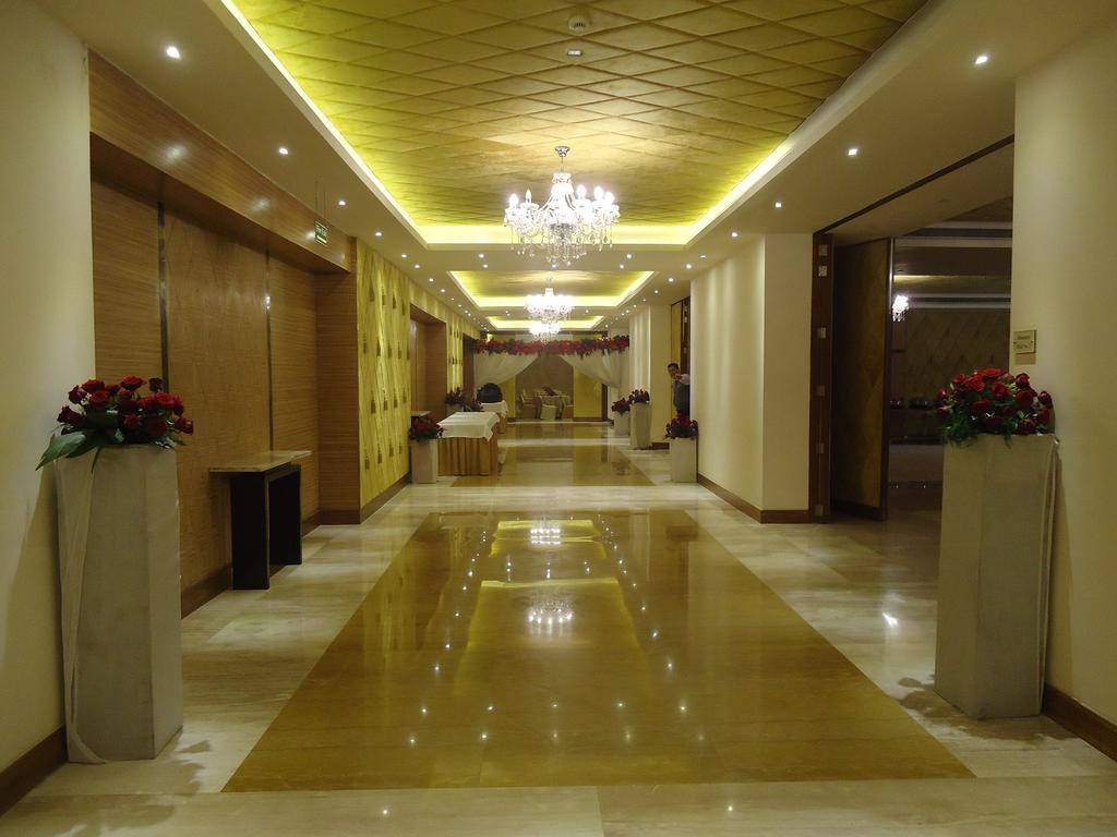 Country Inn & Suites By Radisson, Meerut Extérieur photo