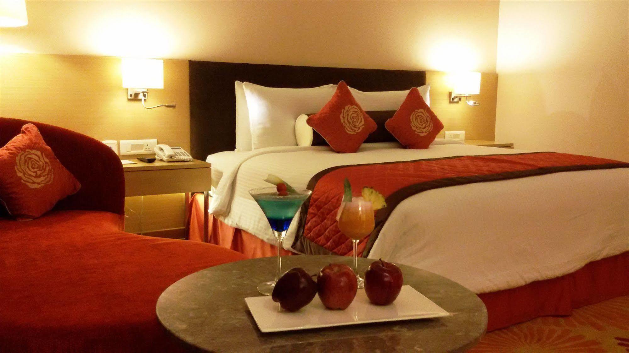 Country Inn & Suites By Radisson, Meerut Extérieur photo
